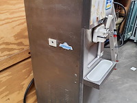 Carpigiani aes zelf pasteuriserende softijsmachine 261/psp-df - afbeelding 3 van  9