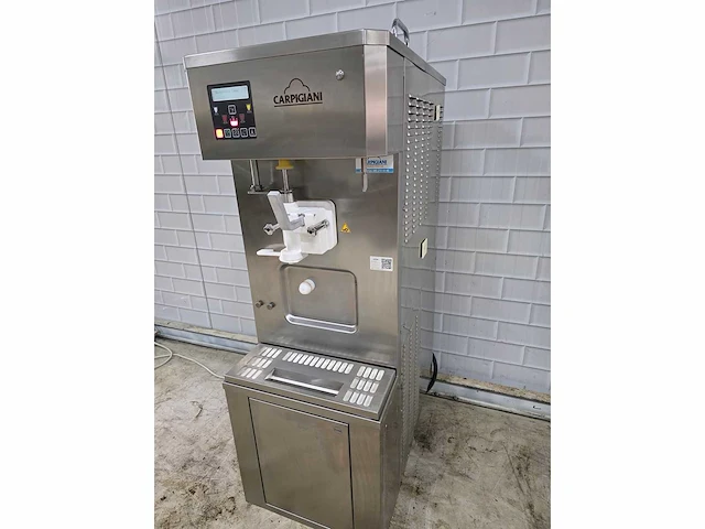 Carpigiani multichoice - 2.0 df - softijs/milkshake machine - afbeelding 2 van  14