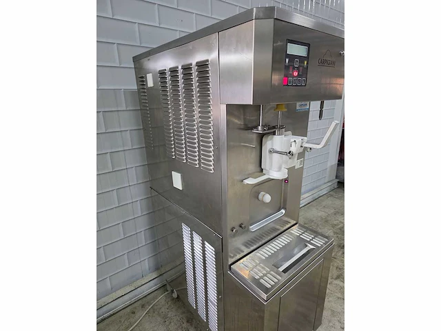 Carpigiani multichoice - 2.0 df - softijs/milkshake machine - afbeelding 3 van  14