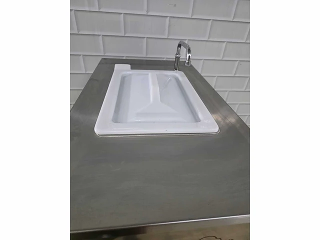 Carpigiani multichoice - 2.0 df - softijs/milkshake machine - afbeelding 12 van  14