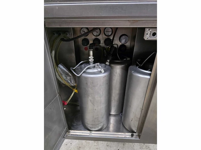 Carpigiani multichoice - 2.0 df - softijs/milkshake machine - afbeelding 14 van  14