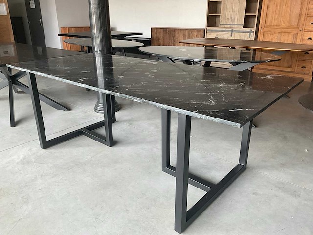 Carrara eetkamertafel - afbeelding 1 van  15