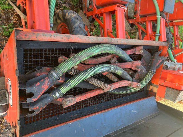 Carraro msk4b maiszaaimachine 4-rijig - afbeelding 8 van  11