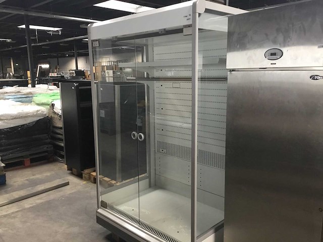 Carrier - glazen wandkoeling - afbeelding 1 van  2