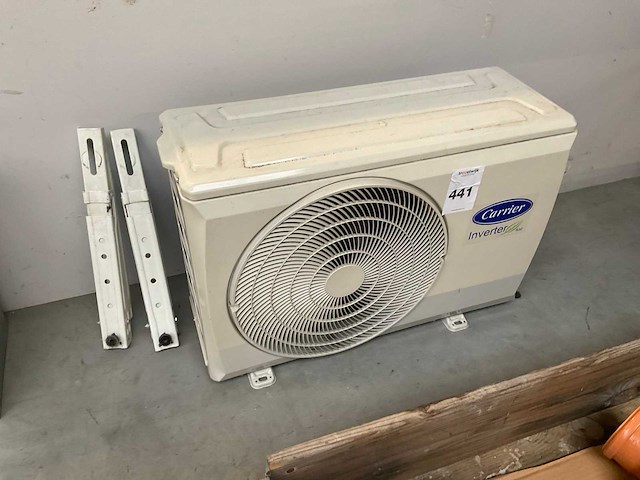Carrier inverter 38qhg018d8s buitenunit - afbeelding 1 van  4