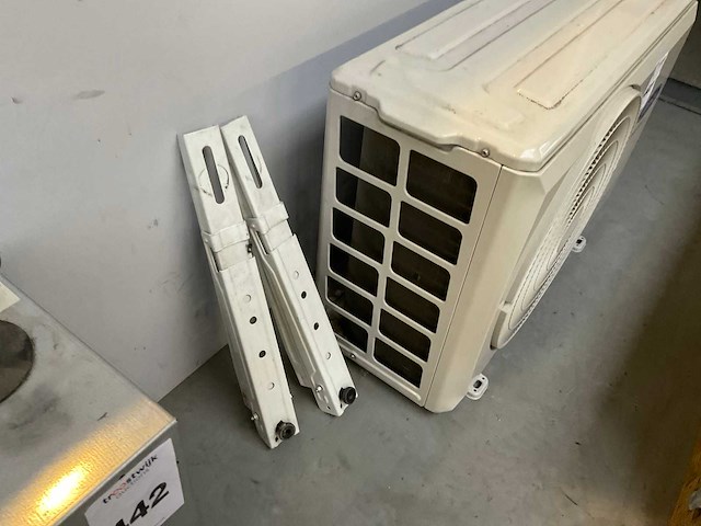 Carrier inverter 38qhg018d8s buitenunit - afbeelding 3 van  4