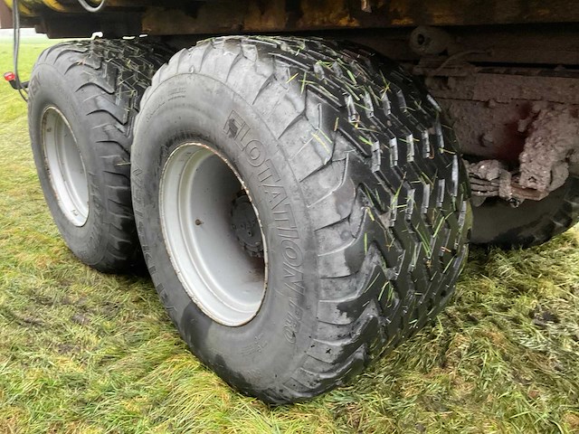 Carrier met container - afbeelding 3 van  11