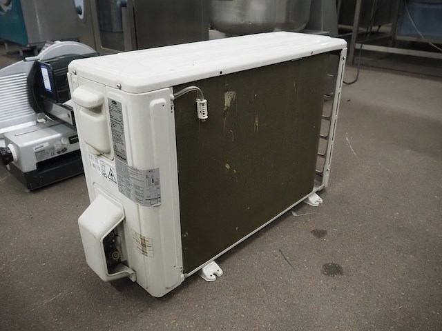 Carrier - afbeelding 9 van  14