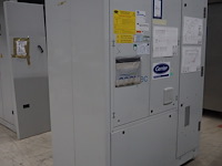 Carrier - afbeelding 1 van  13