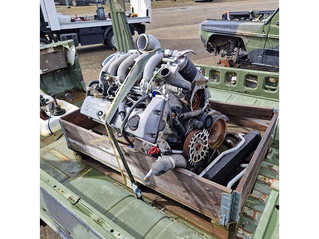 Carrosserie tbv personenvoertuig, mercedes-benz, g-klasse - afbeelding 24 van  43