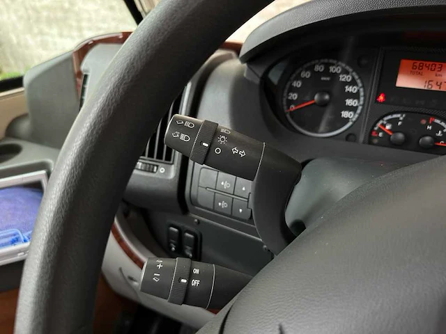 Carthago chic c-line i 4.2f 136pk 2011 camper / kampeerwagen, klk-90-s - afbeelding 15 van  59