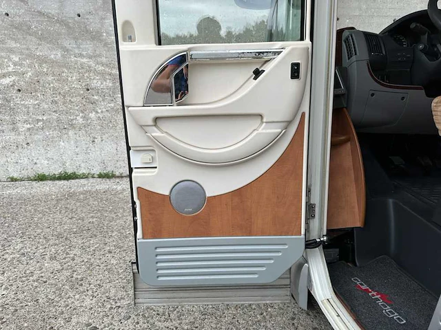 Carthago chic c-line i 4.2f 136pk 2011 camper / kampeerwagen, klk-90-s - afbeelding 20 van  59
