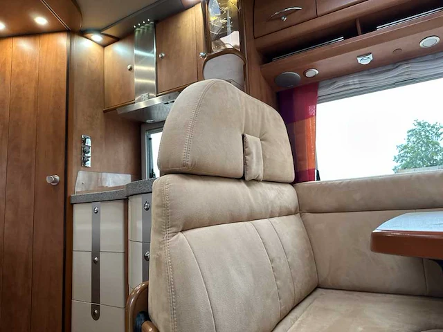 Carthago chic c-line i 4.2f 136pk 2011 camper / kampeerwagen, klk-90-s - afbeelding 55 van  59