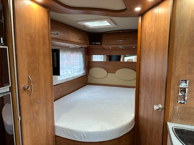 Carthago chic c-line i 4.2f 136pk 2011 camper / kampeerwagen, klk-90-s - afbeelding 40 van  59