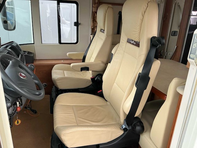 Carthago chic c-line i 4.9 camper - afbeelding 7 van  49