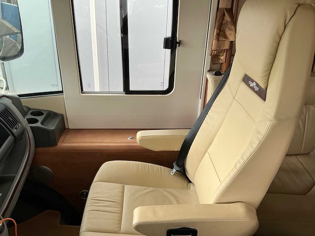 Carthago chic c-line i 4.9 camper - afbeelding 26 van  49
