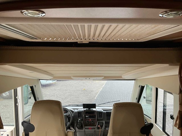 Carthago chic c-line i 4.9 camper - afbeelding 29 van  49