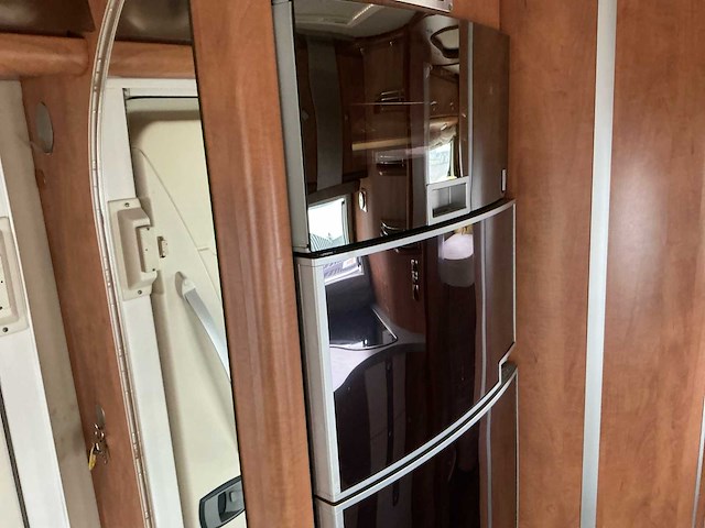 Carthago chic c-line i 4.9 camper - afbeelding 9 van  49