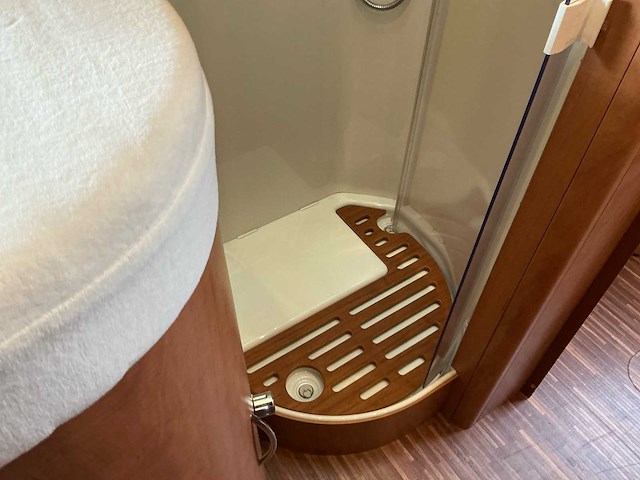 Carthago chic c-line i 4.9 camper - afbeelding 12 van  49