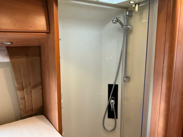 Carthago chic c-line i 4.9 camper - afbeelding 17 van  49
