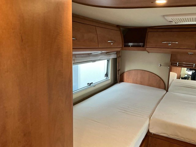 Carthago chic c-line i 4.9 camper - afbeelding 21 van  49