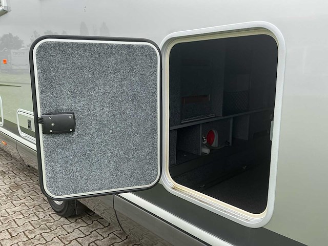 Carthago chic s plus 50 camper - afbeelding 39 van  40