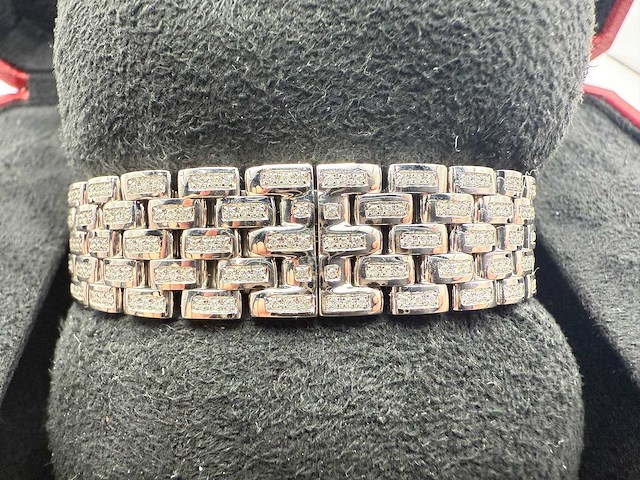 Cartier panthere | iced out natural diamonds - afbeelding 2 van  2