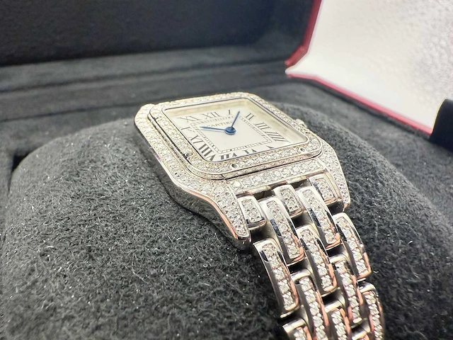 Cartier panthere | iced out with natural diamonds - afbeelding 12 van  13