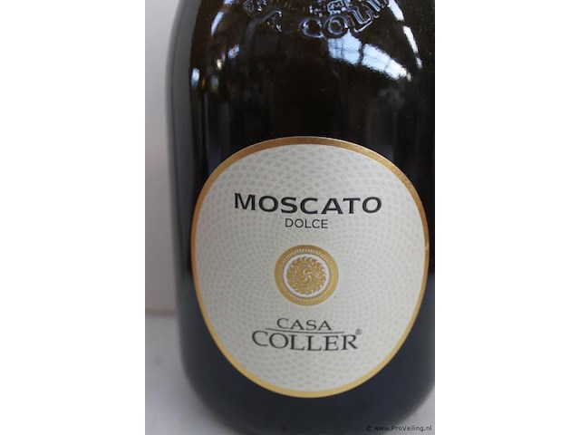 Casa cller muscato - 75 cl - winkelverkoopprijs € 7.95 - afbeelding 2 van  3
