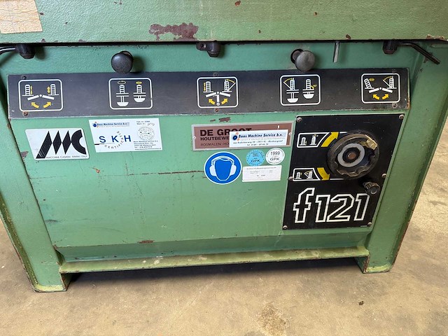 Casadei - 1987 - f 121 - verticale freesmachine - afbeelding 3 van  7