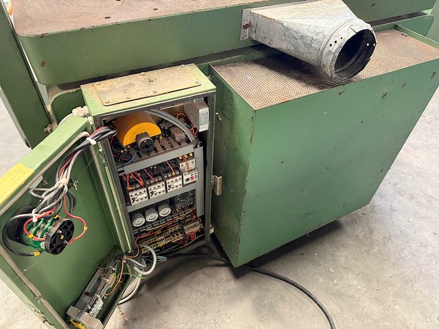 Casadei - 1987 - f 121 - verticale freesmachine - afbeelding 6 van  7