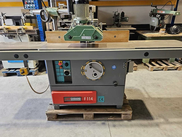 Casadei f114 freesmachine met aanvoerapparaat - afbeelding 11 van  12