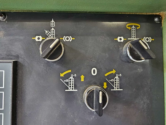 Casadei f121-t-l freesmachine met pennenstreek - afbeelding 2 van  18