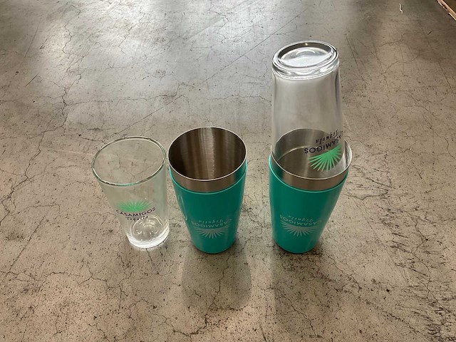 Casamigos - cocktail shaker set - barbenodigdheden (720x) - afbeelding 1 van  7