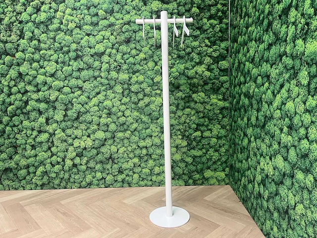 Cascando pole - design garderobe - afbeelding 1 van  9