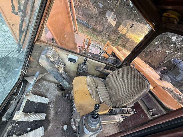 Case - 1088 - tracked excavator - afbeelding 11 van  12