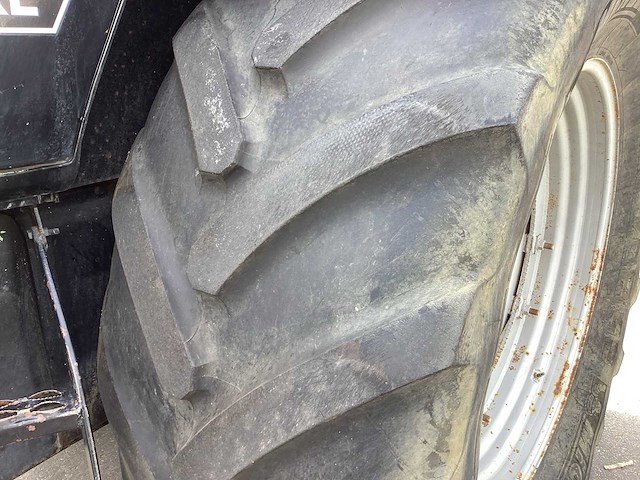 Case - 1995 - 1455 - vierwielaangedreven landbouwtractor - afbeelding 6 van  31
