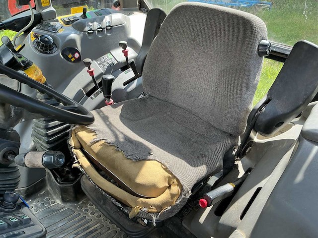 Case - 2003 - cs 150 - vierwielaangedreven landbouwtractor - afbeelding 8 van  27