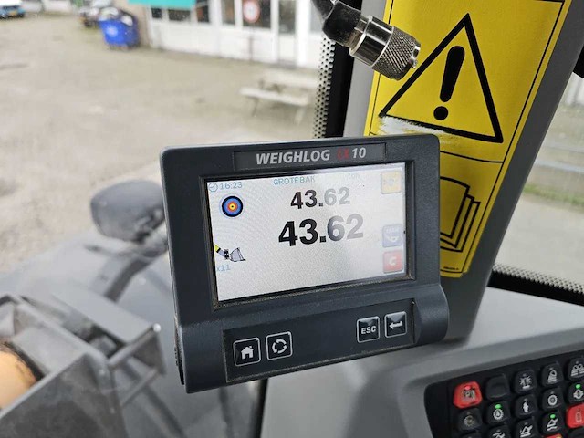 Case - 2019 - 821 e - wielllader - afbeelding 5 van  19