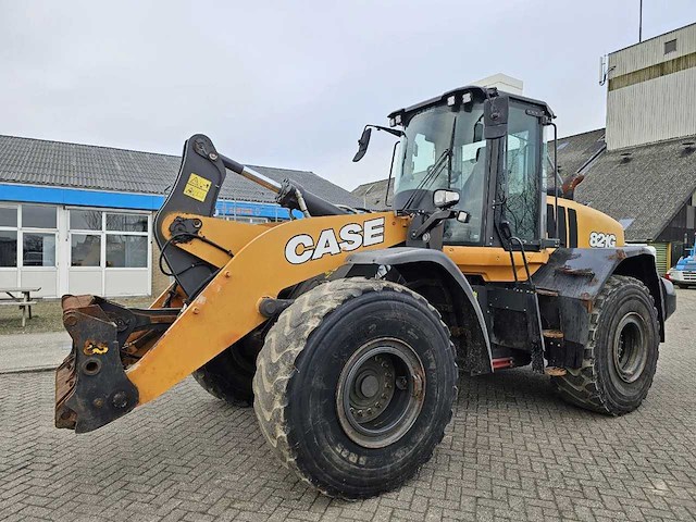 Case - 2019 - 821 e - wielllader - afbeelding 1 van  19