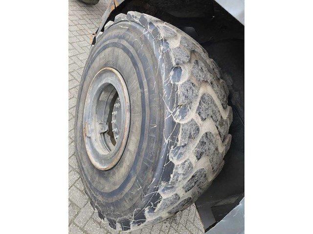 Case - 2019 - 821 e - wielllader - afbeelding 10 van  19