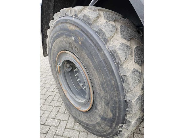 Case - 2019 - 821 e - wielllader - afbeelding 12 van  19