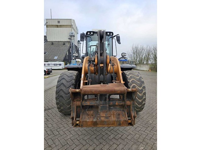 Case - 2019 - 821 e - wielllader - afbeelding 9 van  19