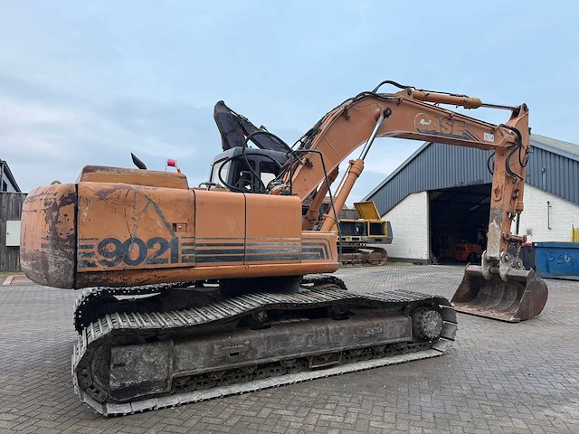 Case - 9021 - 8070 uren - incl. snelwissel en bak - rupsgraafmachine - afbeelding 7 van  12