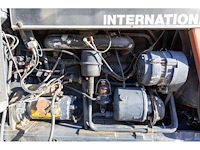 Case - international 1394 - 2-wheel drive tractor - afbeelding 10 van  13