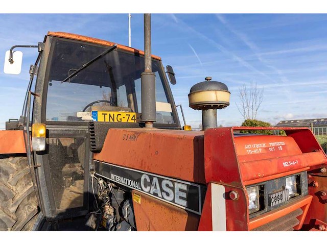 Case - international 1394 - 2-wheel drive tractor - afbeelding 11 van  13