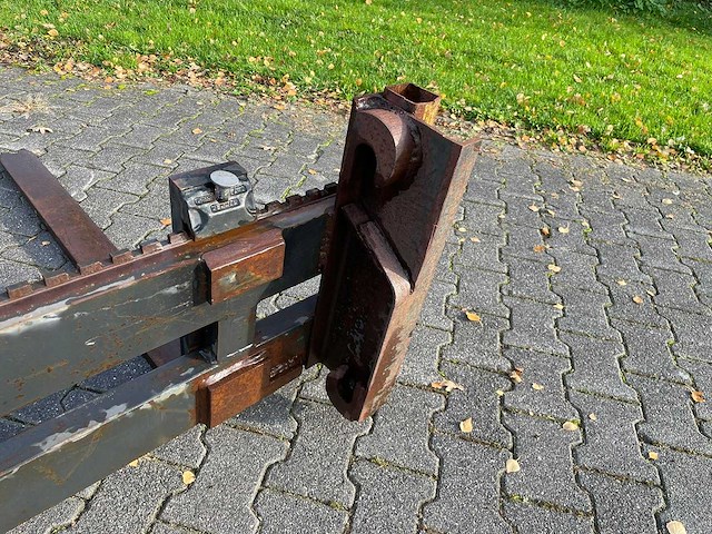 Case - vorkenbord - attachment - afbeelding 9 van  13