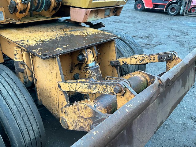 Case 688b-p banden graafmachine - afbeelding 10 van  40