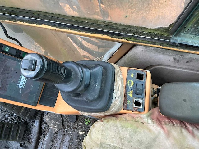 Case 688b-p banden graafmachine - afbeelding 18 van  40