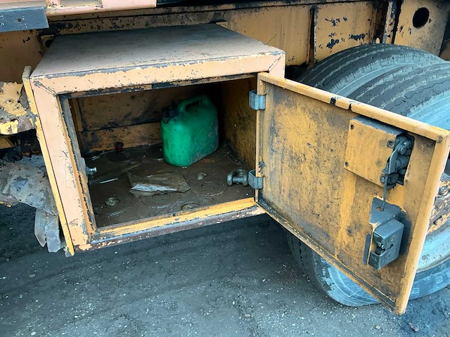 Case 688b-p banden graafmachine - afbeelding 22 van  40